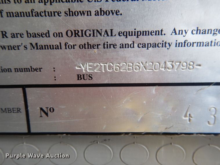 image for item DG4510 1999 Vanhool T2145  coach bus