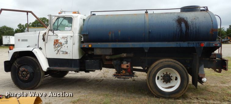 image for item DG6815 1987 GMC Brigadier  water truck