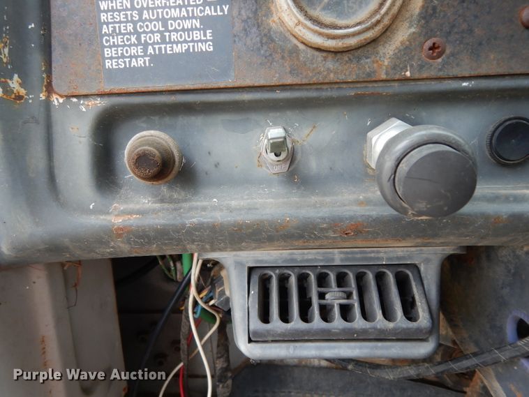 image for item DG6815 1987 GMC Brigadier  water truck