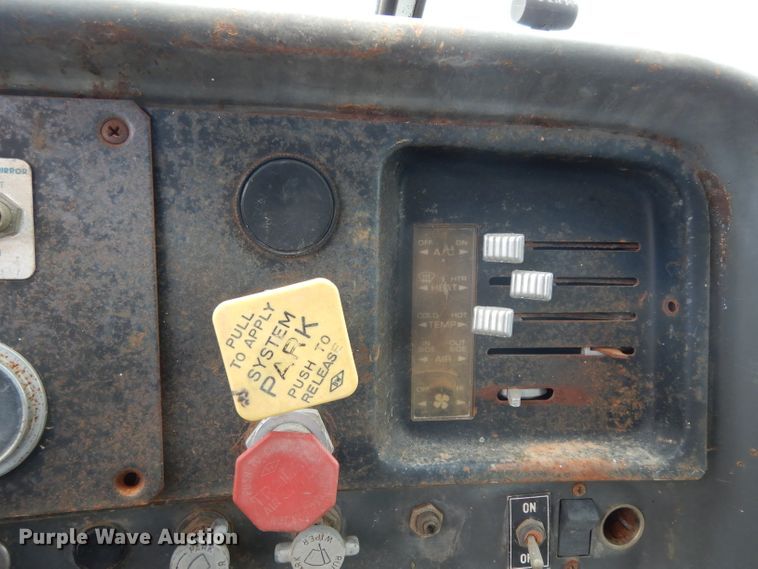 image for item DG6815 1987 GMC Brigadier  water truck