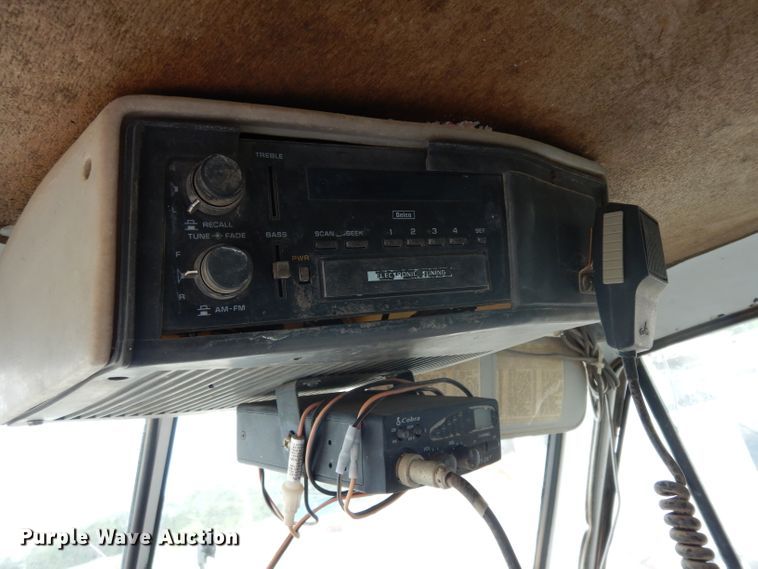 image for item DG6815 1987 GMC Brigadier  water truck