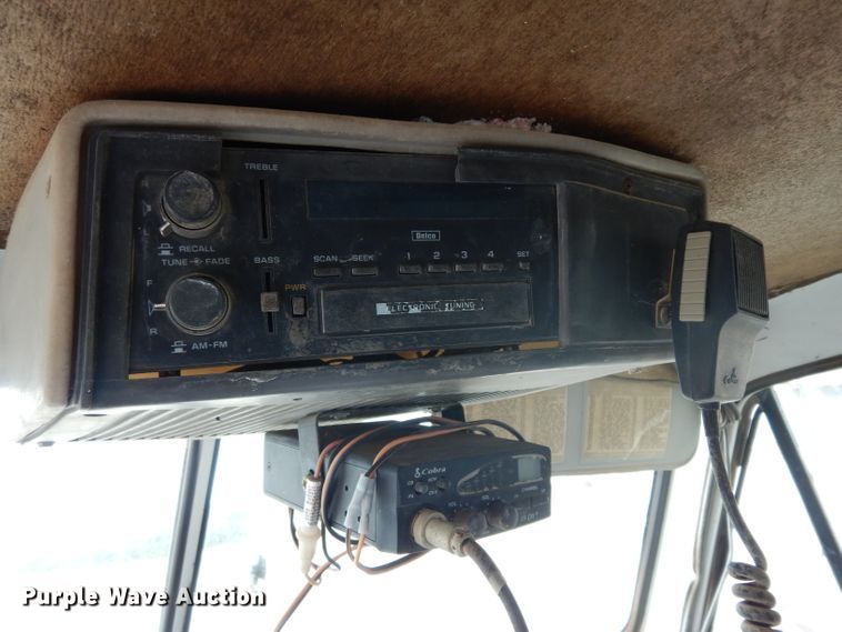 image for item DG6815 1987 GMC Brigadier  water truck