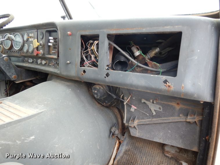 image for item DG6815 1987 GMC Brigadier  water truck