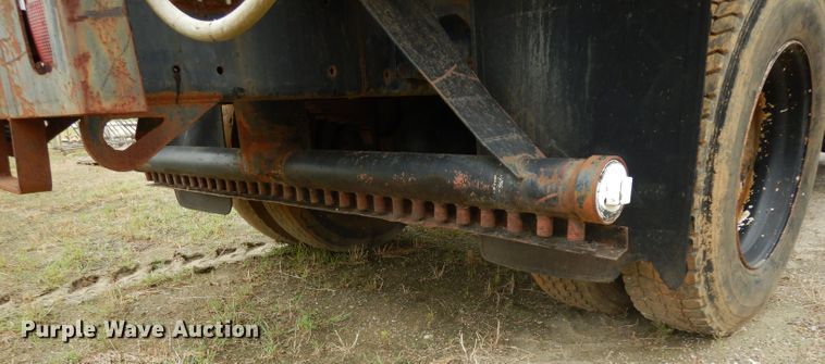 image for item DG6815 1987 GMC Brigadier  water truck