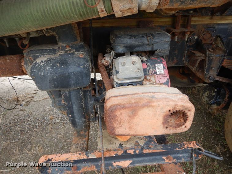 image for item DG6815 1987 GMC Brigadier  water truck