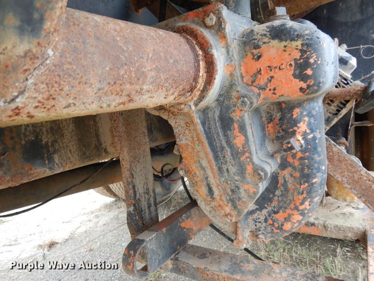 image for item DG6815 1987 GMC Brigadier  water truck