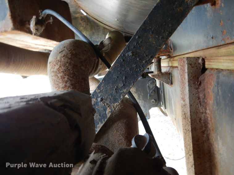 image for item DG6815 1987 GMC Brigadier  water truck