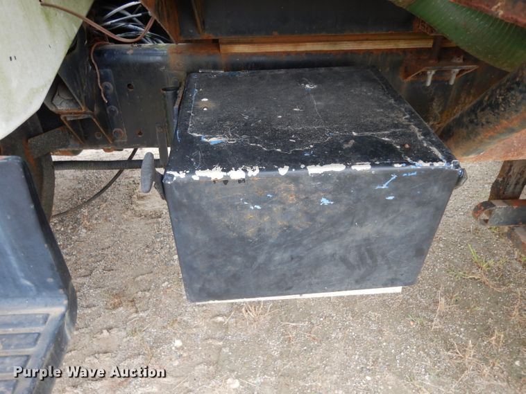 image for item DG6815 1987 GMC Brigadier  water truck