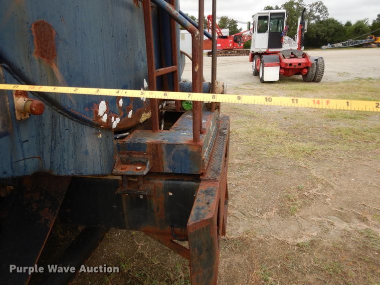 image for item DG6815 1987 GMC Brigadier  water truck