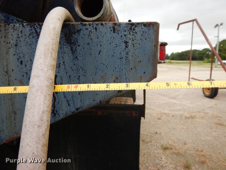 image for item DG6815 1987 GMC Brigadier  water truck