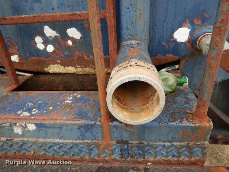 image for item DG6815 1987 GMC Brigadier  water truck