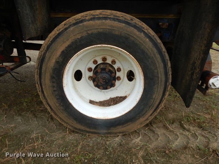 image for item DG6815 1987 GMC Brigadier  water truck