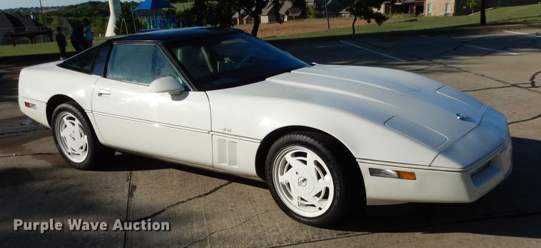 image for item DG6824 1988 Chevrolet Corvette 35th Anniversary Edition
