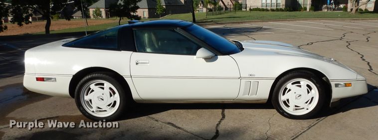 image for item DG6824 1988 Chevrolet Corvette 35th Anniversary Edition