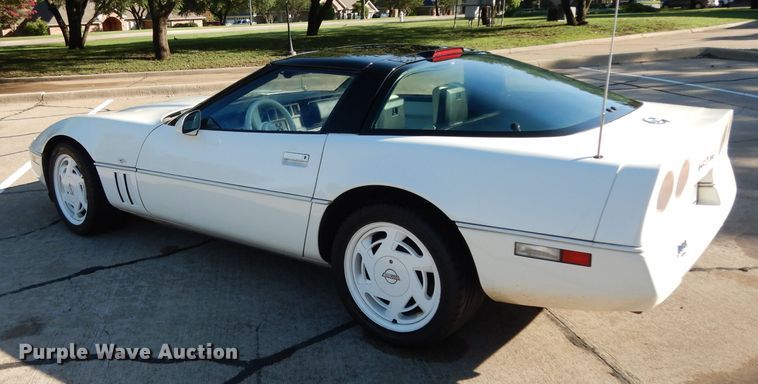 image for item DG6824 1988 Chevrolet Corvette 35th Anniversary Edition