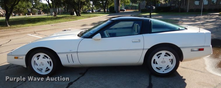 image for item DG6824 1988 Chevrolet Corvette 35th Anniversary Edition