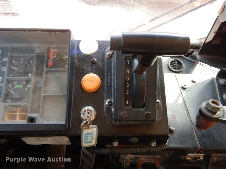 image for item DG6859 1998 International AmTran  school bus