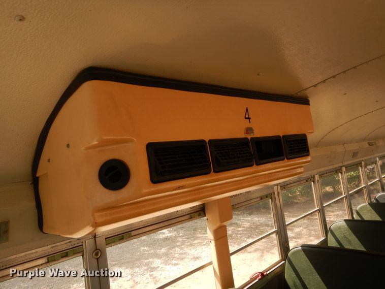 image for item DG6859 1998 International AmTran  school bus