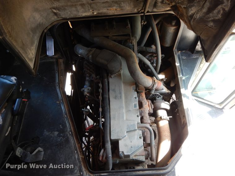 image for item DG6859 1998 International AmTran  school bus