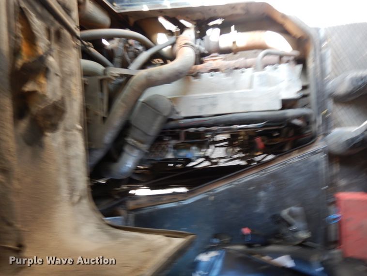 image for item DG6859 1998 International AmTran  school bus