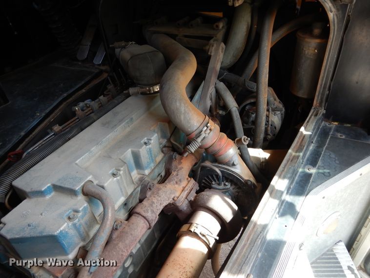 image for item DG6859 1998 International AmTran  school bus