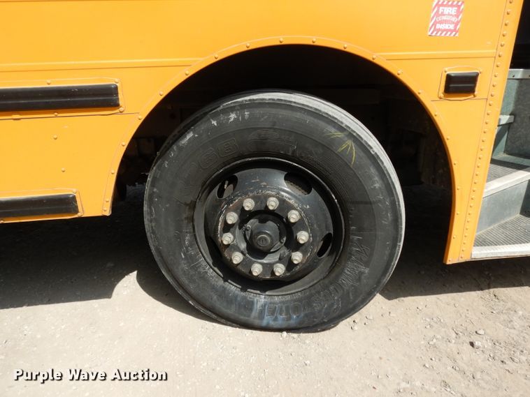 image for item DG6859 1998 International AmTran  school bus