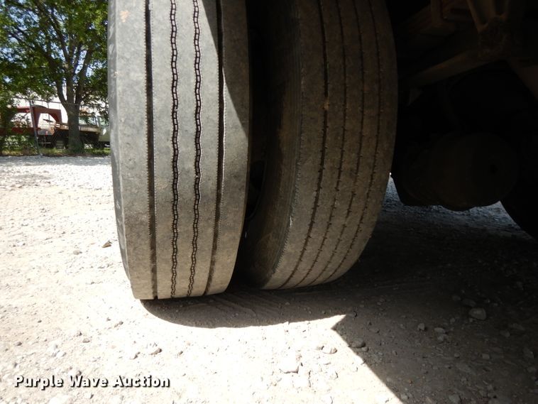 image for item DG6859 1998 International AmTran  school bus