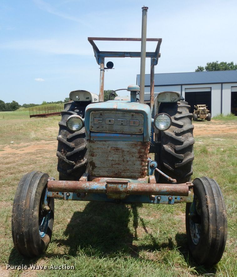 image for item DG6862 Ford 4000  tractor