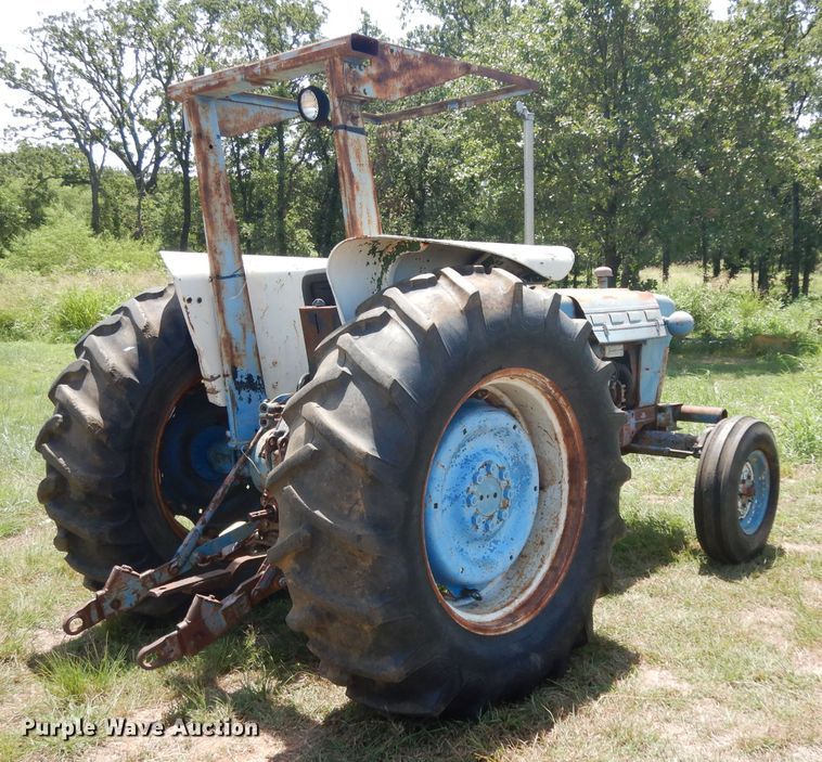 image for item DG6862 Ford 4000  tractor
