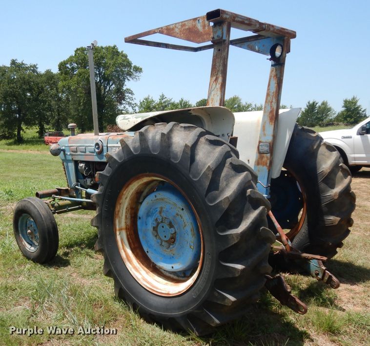 image for item DG6862 Ford 4000  tractor