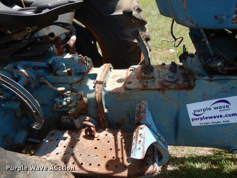 image for item DG6862 Ford 4000  tractor