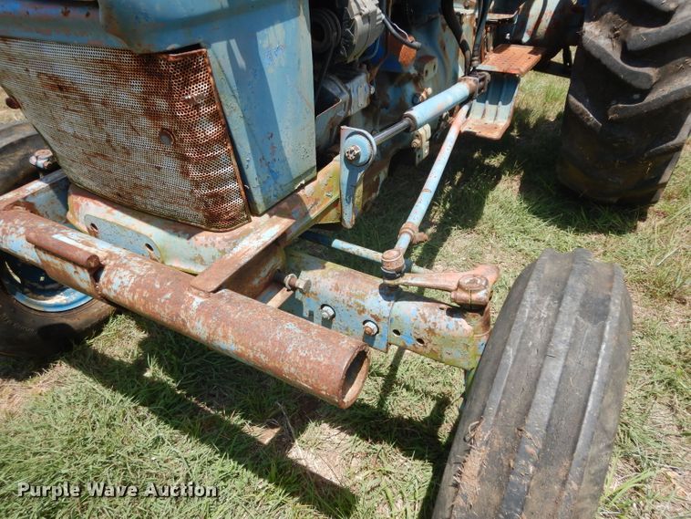 image for item DG6862 Ford 4000  tractor