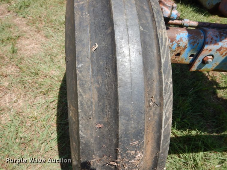 image for item DG6862 Ford 4000  tractor