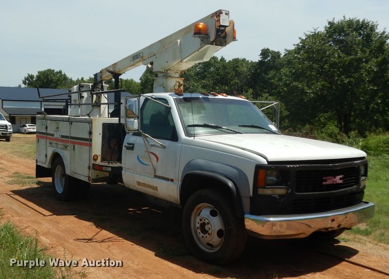 image for item DG6863 1995 GMC C3500  bucket truck