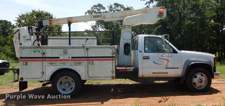 image for item DG6863 1995 GMC C3500  bucket truck