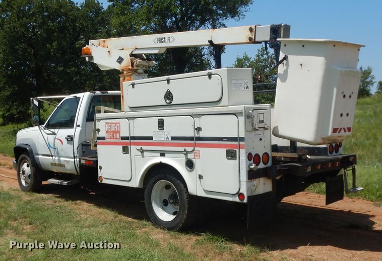image for item DG6863 1995 GMC C3500  bucket truck