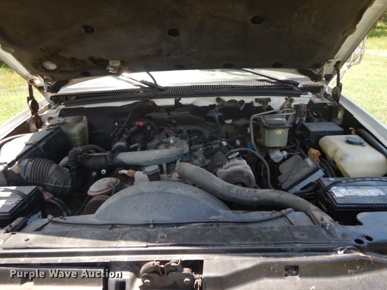 image for item DG6863 1995 GMC C3500  bucket truck