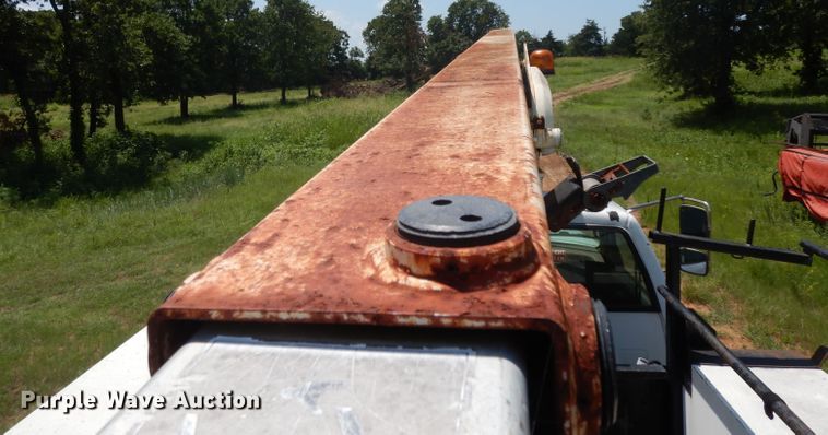 image for item DG6863 1995 GMC C3500  bucket truck