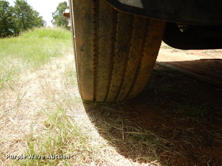 image for item DG6863 1995 GMC C3500  bucket truck