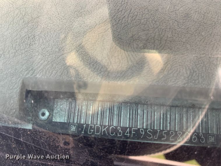 image for item DG6863 1995 GMC C3500  bucket truck