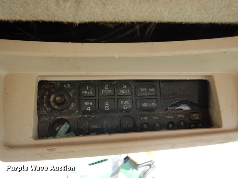 image for item DG6864 John Deere 5075M  MFWD tractor