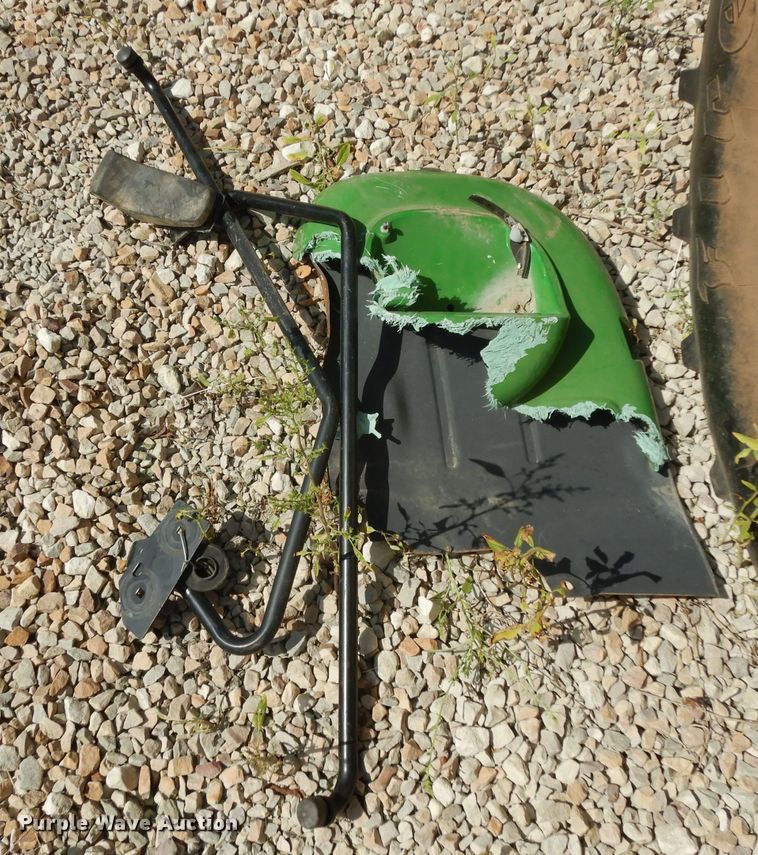 image for item DG6864 John Deere 5075M  MFWD tractor