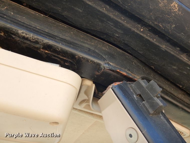 image for item DG6864 John Deere 5075M  MFWD tractor