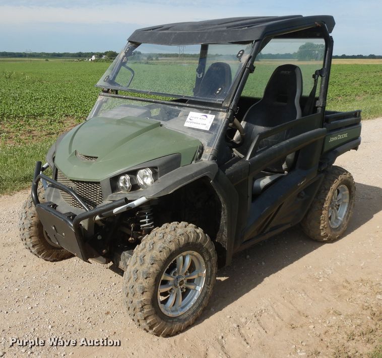 image for item DG7979 2014 John Deere Gator RSX 850  utility vehicle