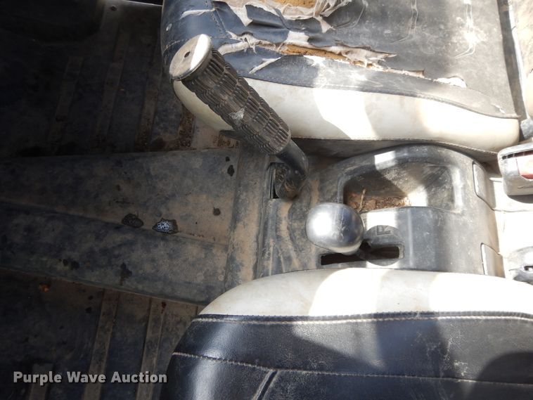 image for item DG7979 2014 John Deere Gator RSX 850  utility vehicle