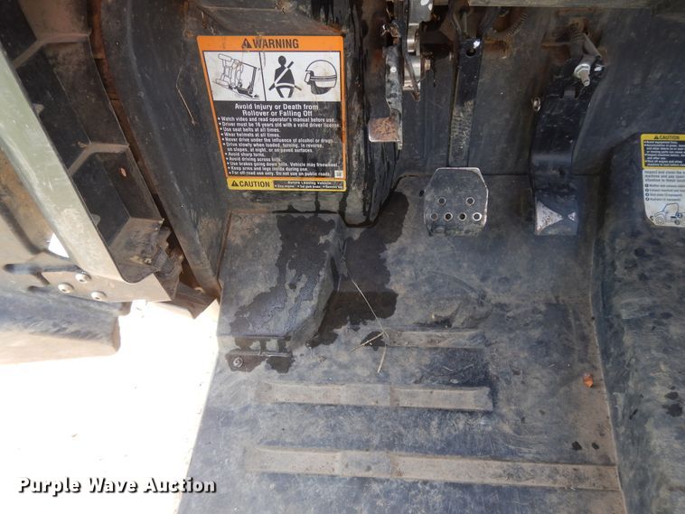 image for item DG7979 2014 John Deere Gator RSX 850  utility vehicle