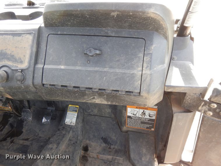 image for item DG7979 2014 John Deere Gator RSX 850  utility vehicle