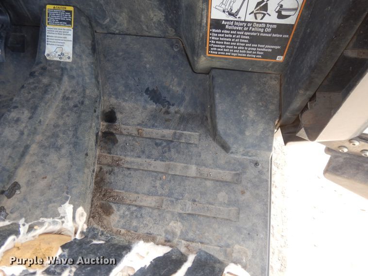 image for item DG7979 2014 John Deere Gator RSX 850  utility vehicle