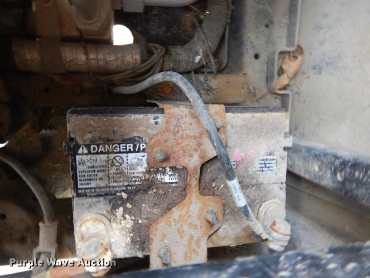 image for item DG7979 2014 John Deere Gator RSX 850  utility vehicle