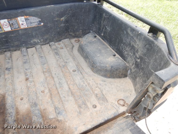 image for item DG7979 2014 John Deere Gator RSX 850  utility vehicle